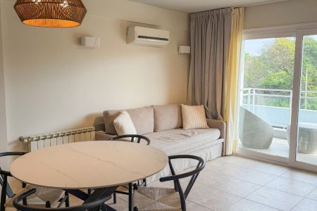 APART TRES AMBIENTES SUPERIOR